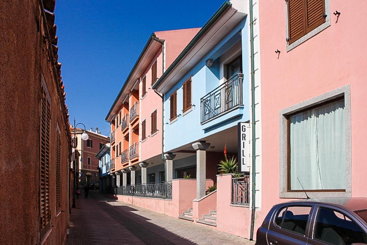 Carlo Felice Apartment Santa Teresa Gallura Exterior foto